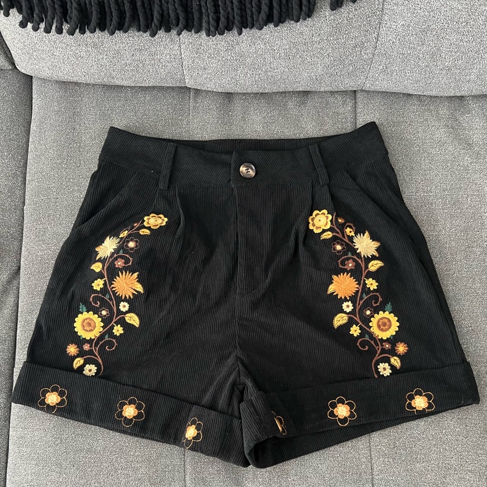 Romwe Boho Floral Shorts